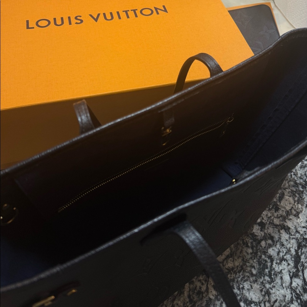 LOUIS VUITTON NEVERFULL MM Monogram Empreinte Leather. (GREAT CONDITION) Black - Picture 13 of 13